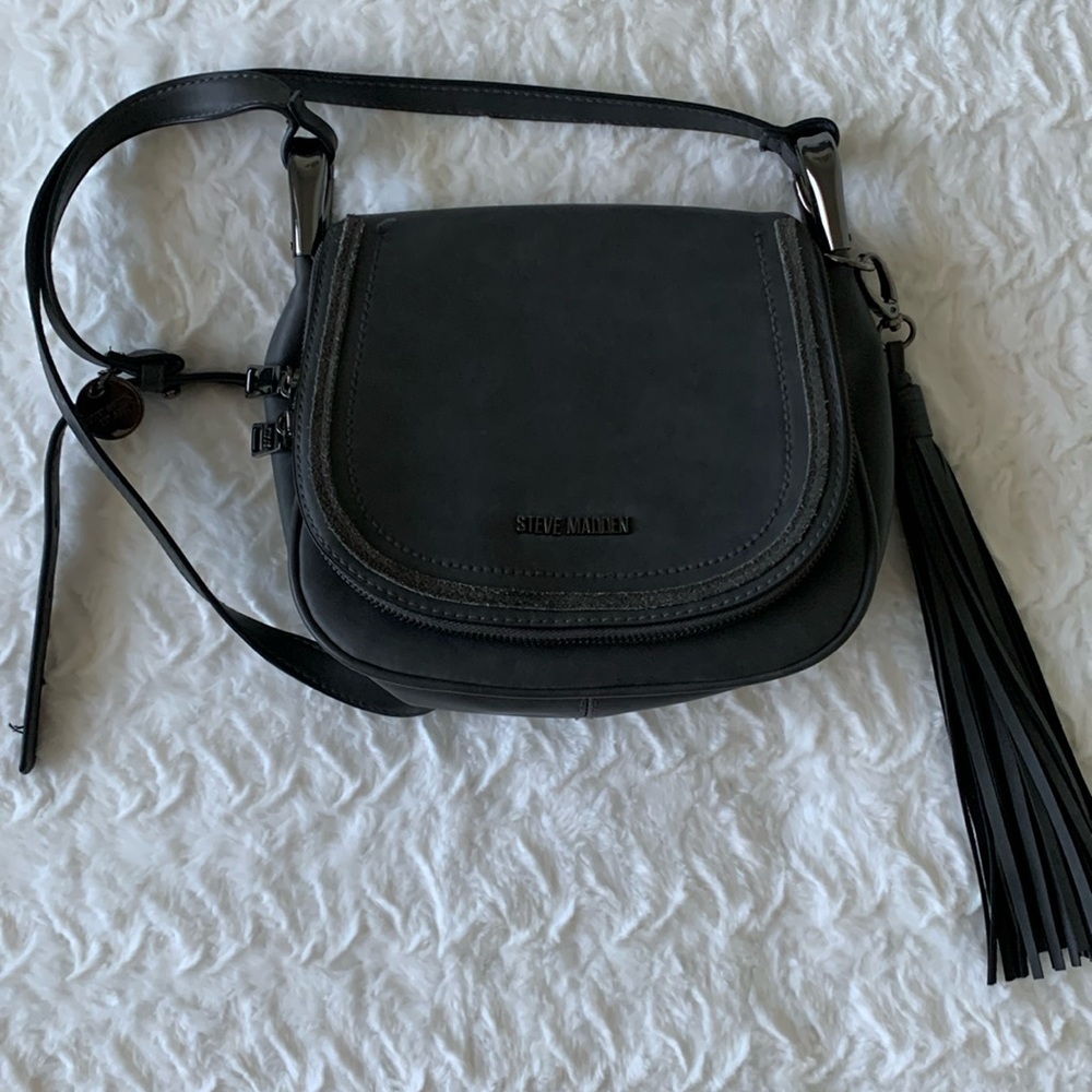 Steve Madden grey fringe bag